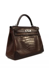 Hermes Kelly 32 in Ebene