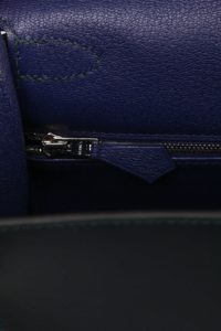 Hermès Kelly 28 Sellier Lettre H Vert Cypress Bleu Obscur Malachite Veau  Epsom with Palladium Hardware - Bags - Kabinet Privé